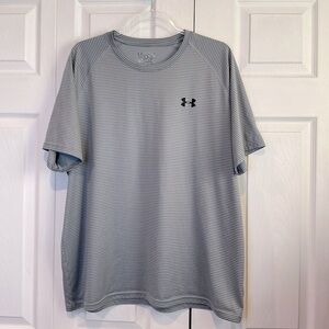 🍓 Under Armour Gray Striped Short Sleeve Shirt - XL